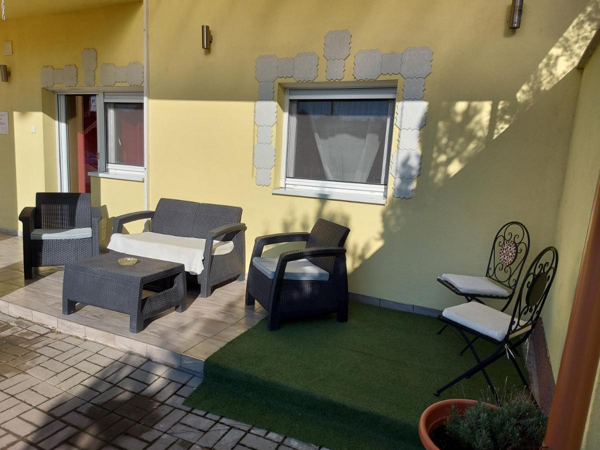 Corner Apartman 5 Siofok Exterior photo