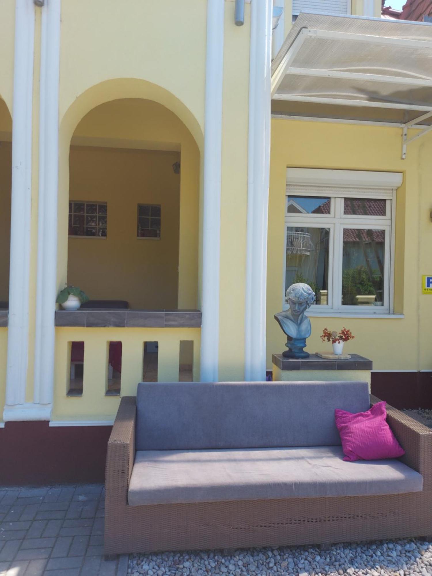Corner Apartman 5 Siofok Exterior photo